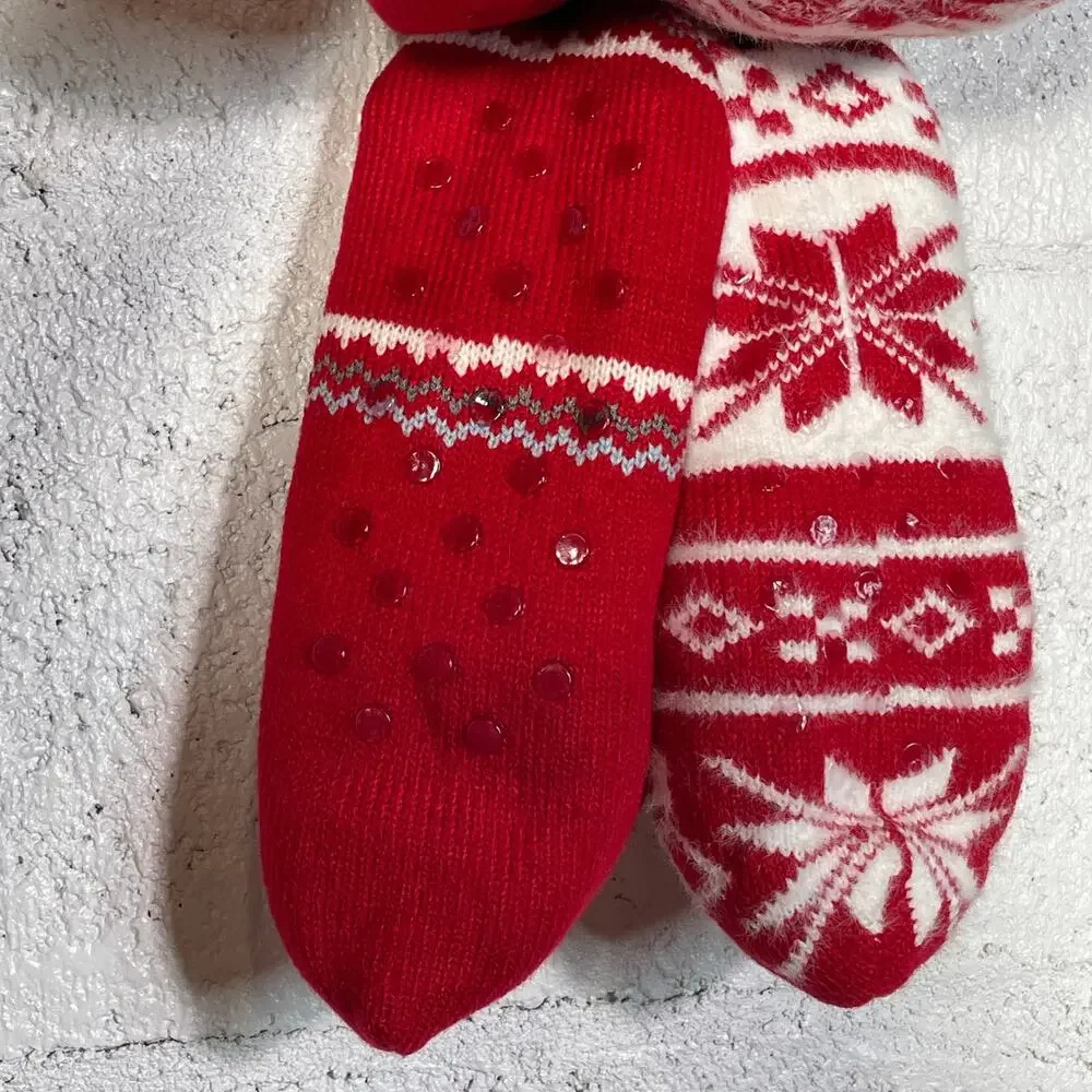 Cozy Cabin Womans sherpa lined holiday Slipper set Medium(5-10)
